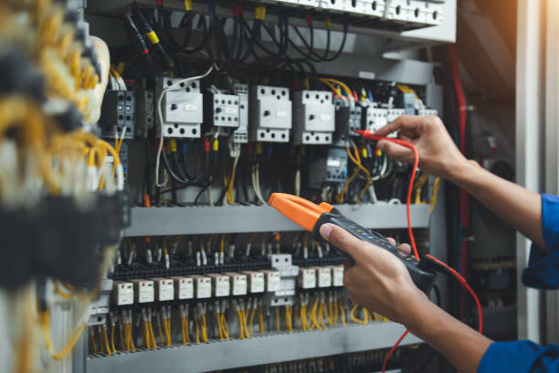 Best Circuit Breaker Repair  in Meridian Hills, IN